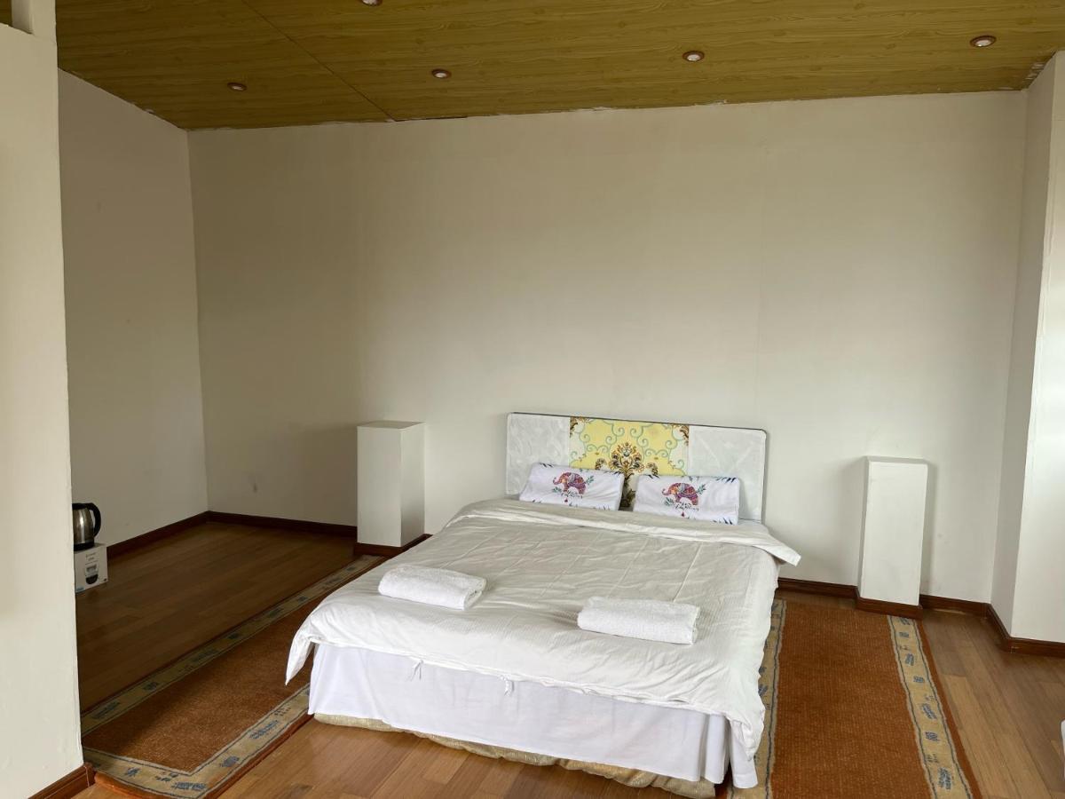 Gana'S Guest House And Tours Ulaanbaatar Bagian luar foto