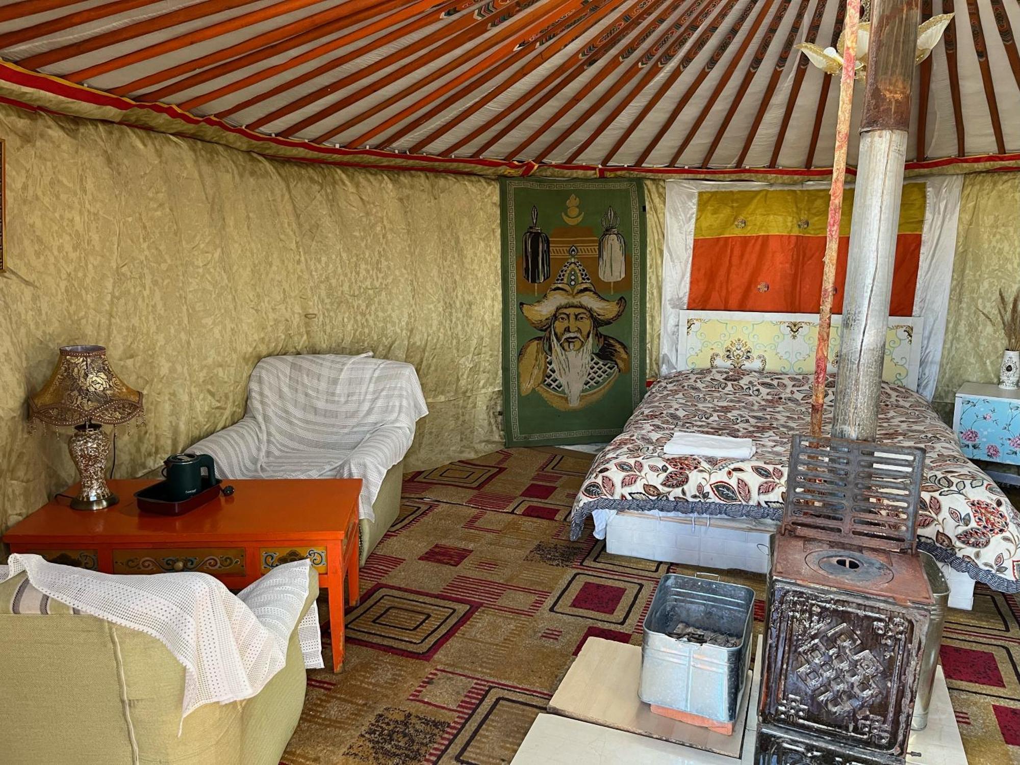 Gana'S Guest House And Tours Ulaanbaatar Bagian luar foto