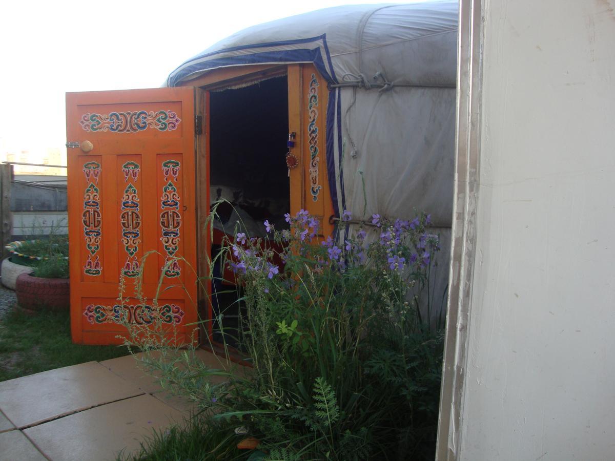 Gana'S Guest House And Tours Ulaanbaatar Bagian luar foto